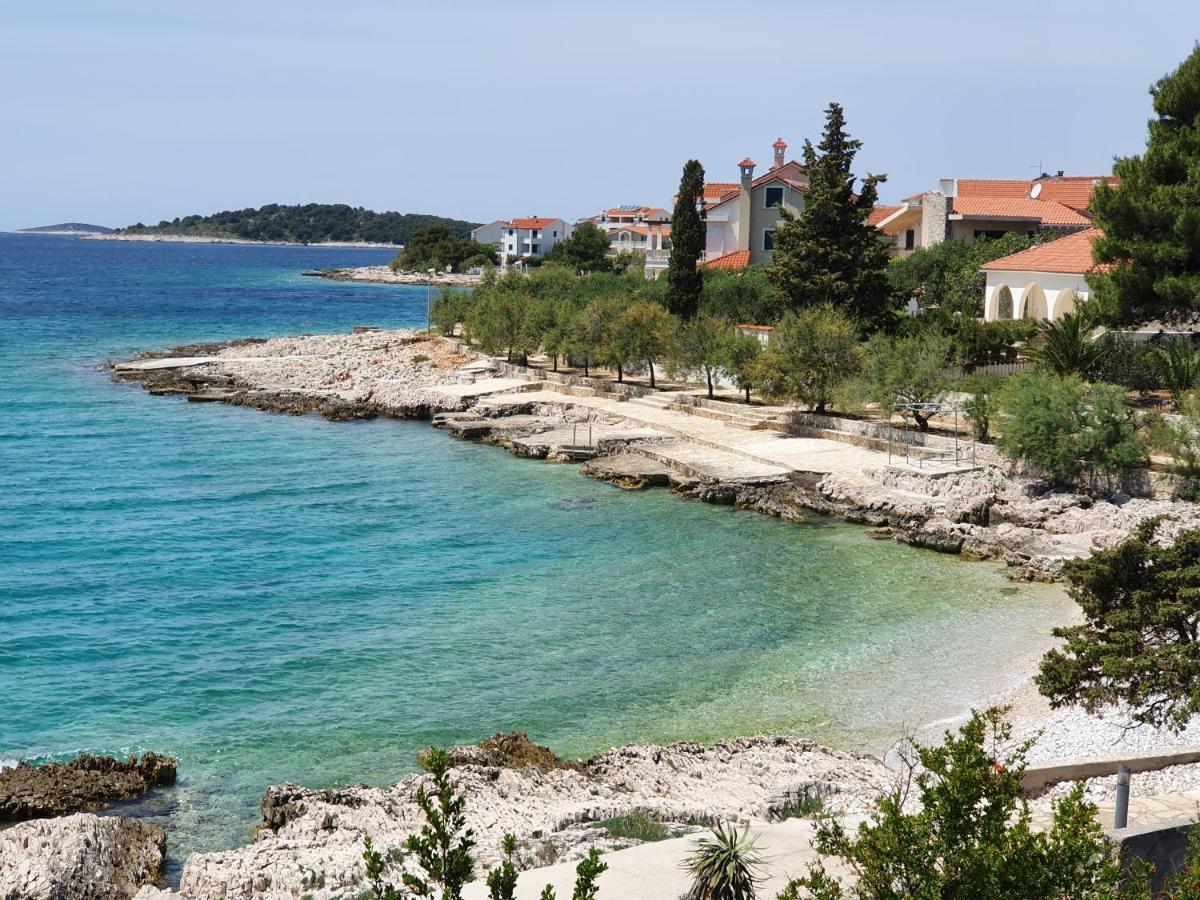 Apartmani Mistral Rogoznica  Esterno foto