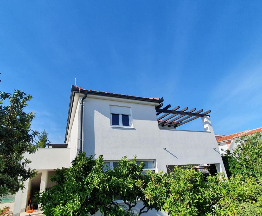 Apartmani Mistral Rogoznica  Esterno foto