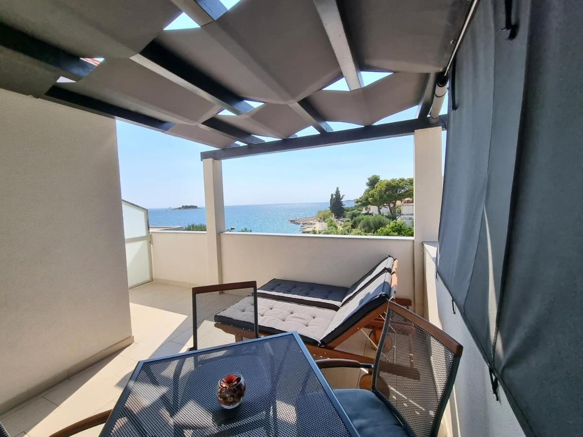 Apartmani Mistral Rogoznica  Esterno foto