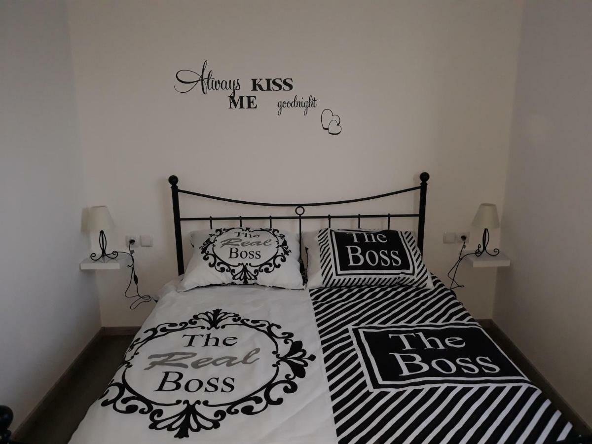 Apartmani Mistral Rogoznica  Esterno foto