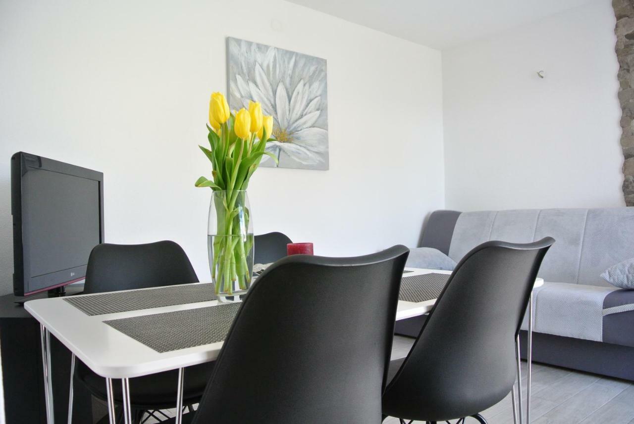 Apartmani Mistral Rogoznica  Esterno foto