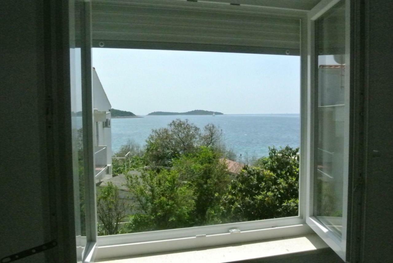 Apartmani Mistral Rogoznica  Esterno foto
