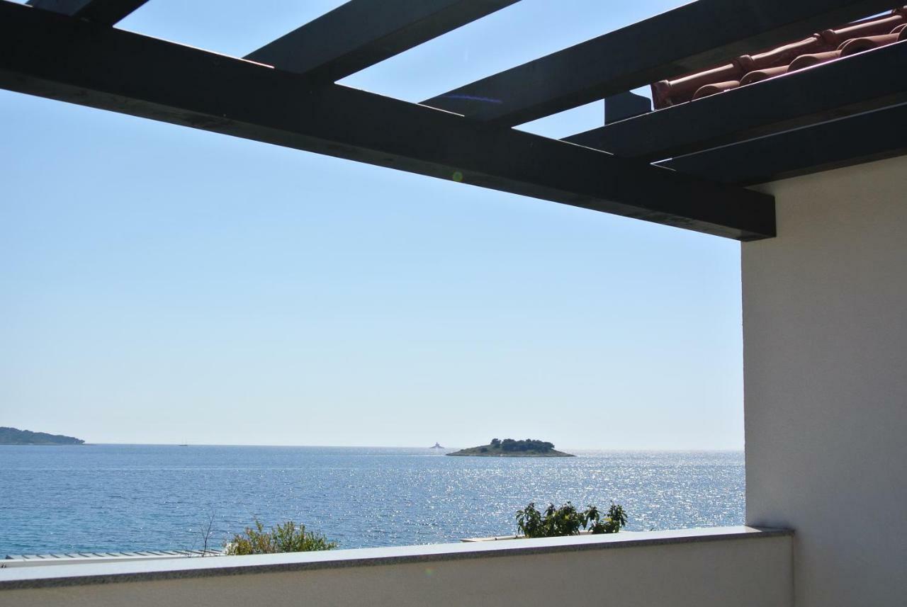 Apartmani Mistral Rogoznica  Esterno foto