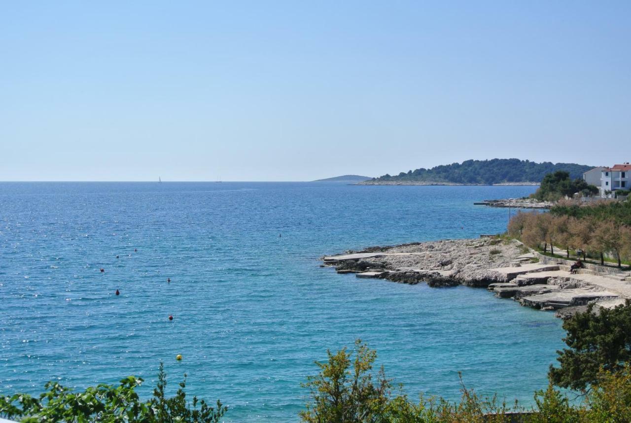 Apartmani Mistral Rogoznica  Esterno foto