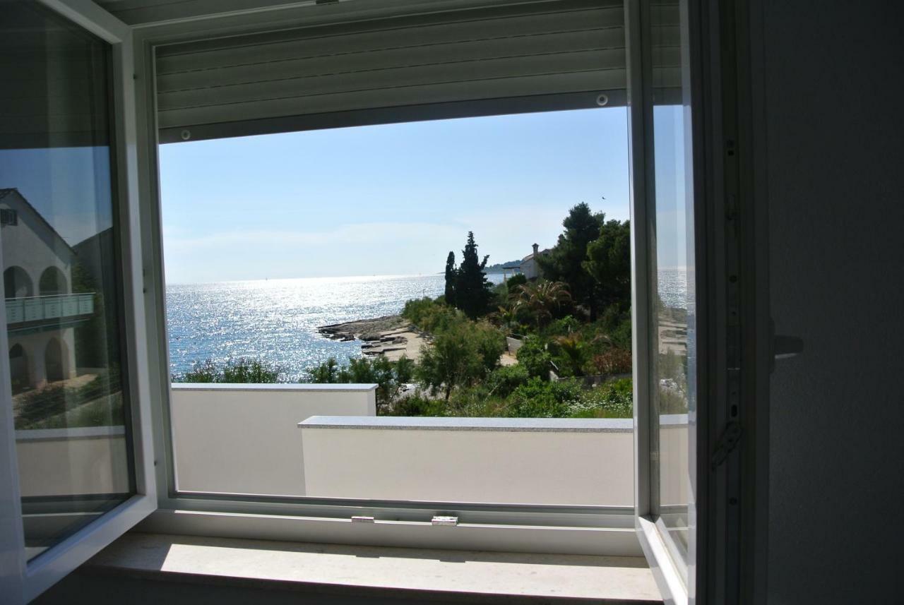 Apartmani Mistral Rogoznica  Esterno foto